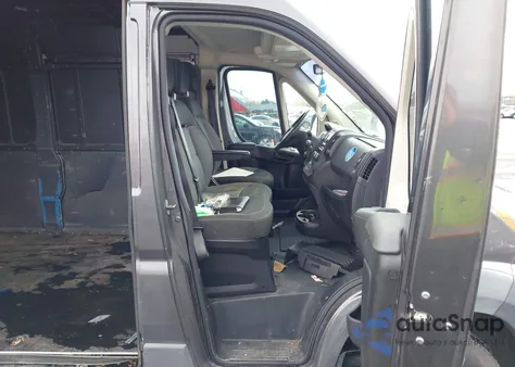 2016 Ram Promaster 2500 High Roof z USA, uszkodzony, nr VIN 3C6TRVDG9GE119732